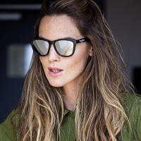 VOOGLERS - POLARIZED UNIQUE Jupiter Ice Gafas Para Hombre y Mujer Unisex, Sol, Polarizadas, UV400, Cristales Lentes Espejo Plata, Moda / Verano, Montura Negra Brillo - details 0