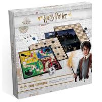 Fournier Cartamundi Multijuego Harry Potter Contiene 3 juegos de tablero: Molino Damas y Parchís y una baraja de poker Dado Fichas Peones Juego mesa Jugar Familia Niños A partir de 5 años 2 o más jugadores Multi idioma Cine Divertido Playa Piscina Camping - details 0