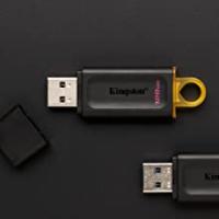 Kingston DataTraveler Exodia DTX Flash Drive USB 3.2 Gen 1 - with Protective Cap and Keyring in Multiple Colours - details 3