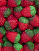 Gominolas de Vidal Rellenas en bandeja de 75 unidades - Unión de texturas que te dejará un dulce sabor en la boca y ganas de repetir - Diferentes modelos a elegir, besos, fresas, calaveras, ojos, moras... Chuches sin gluten y sin grasa - details 2