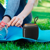 Altavoz  Tronsmart T7 mini Bluetooth portátil 15 W de potencia, sonido estéreo, resistencia al agua IPX7, Bluetooth v5.3, color negro, sonido de gran calidad, luces LED, compatible con asistentes de voz, tiempo de carga 3 horas - details 2