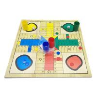 Cartamundi Maestros Naiperos Marigo Set compuesto de Tablero Parchís Oca de 31 centímetros Cartón duro Para 4 jugadores + fichas cubiletes y dados en caja de plástico Ideal para camping montaña colegio Peso ligero De viaje Fabricado en España - details 0