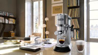 Delonghi - Dedica Cafetera Espresso Italiana. Máquina de café gourmet en casa. 15 bares de presión, capacidad 1,1L, 1300W. Modelo EC685 - details 0