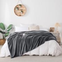 Mantas para Sofás de Franela, Mantas Ligeras Mantas para Cama de Reversible de Microfibre Extra Suave, Manta para Mascotas(Gris Oscuro, 130×150cm) - details 1