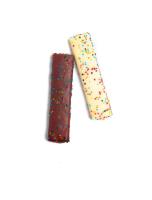 Vidal Maxicrujitos Choco Golosinas en Estuche de 855 G - Deliciosas Nubes con Cobertura Especial Sabor Chocolate y Crujientes Bolitas de Caramelos de Colores - Formato: Caja de Golosinas 75 Unidades Aprox - SIN GLUTEN - details 1