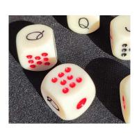 Cartamundi 5 dados poker póquer esquinas curvas 1.5x1.5x1.5 centímetros J Q K pitos rojos y negros de plástico sin caja Casino Mentiroso Yatzy Juego mesa JUgar - details 5