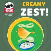 Patatas PRINGLES Sour Cream & Onion - Aperitivo de patata envasado en una pequeña y practica lata con tapadera para abrir y cerrar tantas veces como quieras. Sabor a crema ácida y cebolla. Bandeja de 12 latas de 40 gr - details 2