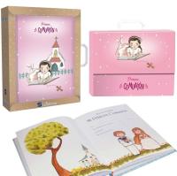 Libro de firmas, recuerdo de la Primera Comunión niña.  Con estuche y maletín a juego. Dispone de 60 páginas a todo color, para firmas, fotos, recordatorios, invitados, con oraciones. Un regalo imprescindible en la Primera Comunión. Fabricado en España. - details 0