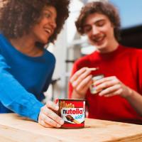 KINDER Nutella & Go 52g Pack de 12 unidades - FECHA CONSUMO PREFERENTE 30.07.2025 - Crema de cacao, avellanas y leche Nutella en envase de plástico con palitos de pan para mojar. Ideal para llevar a cualquier parte por su comodidad - details 6