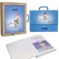 Libro de firmas, recuerdo de la Primera Comunión.  Con estuche y maletín a juego. Dispone de 60 páginas a todo color, para firmas, fotos, recordatorios, invitados, con oraciones. Un regalo imprescindible en la Primera Comunión. Fabricado en España. - details 0