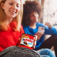 KINDER Nutella & Go 52g Pack de 12 unidades - FECHA CONSUMO PREFERENTE 30.07.2025 - Crema de cacao, avellanas y leche Nutella en envase de plástico con palitos de pan para mojar. Ideal para llevar a cualquier parte por su comodidad - details 2