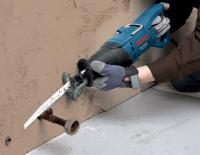 Bosch Professional GSA 1100 E - Sierra sable (1100 W, 220-230V 230 mm, en maletín), Color Azul, Talla Única - details 2