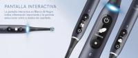 Oral-B iO 7S cepillo eléctrico azul con 2 cabezales y 1 estuche de viaje diseñado por Braun - details 1